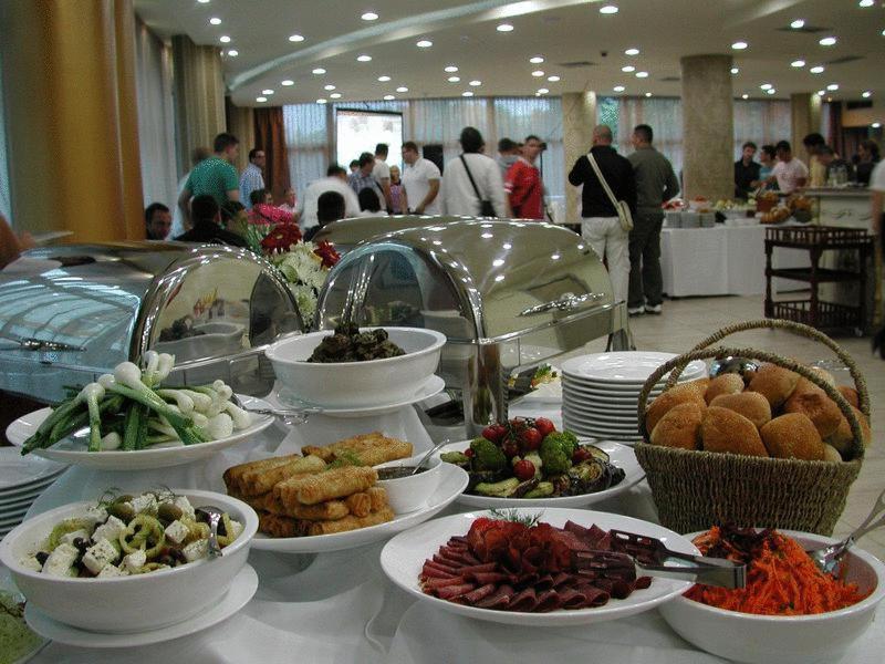 קראלג'בו Hotel Turist מראה חיצוני תמונה