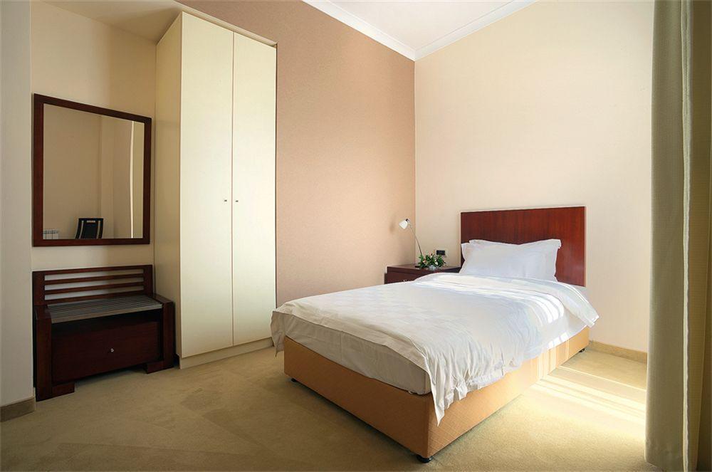 קראלג'בו Hotel Turist חדר תמונה