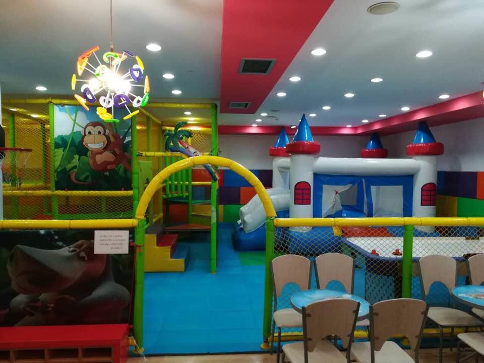 קראלג'בו Hotel Turist מראה חיצוני תמונה